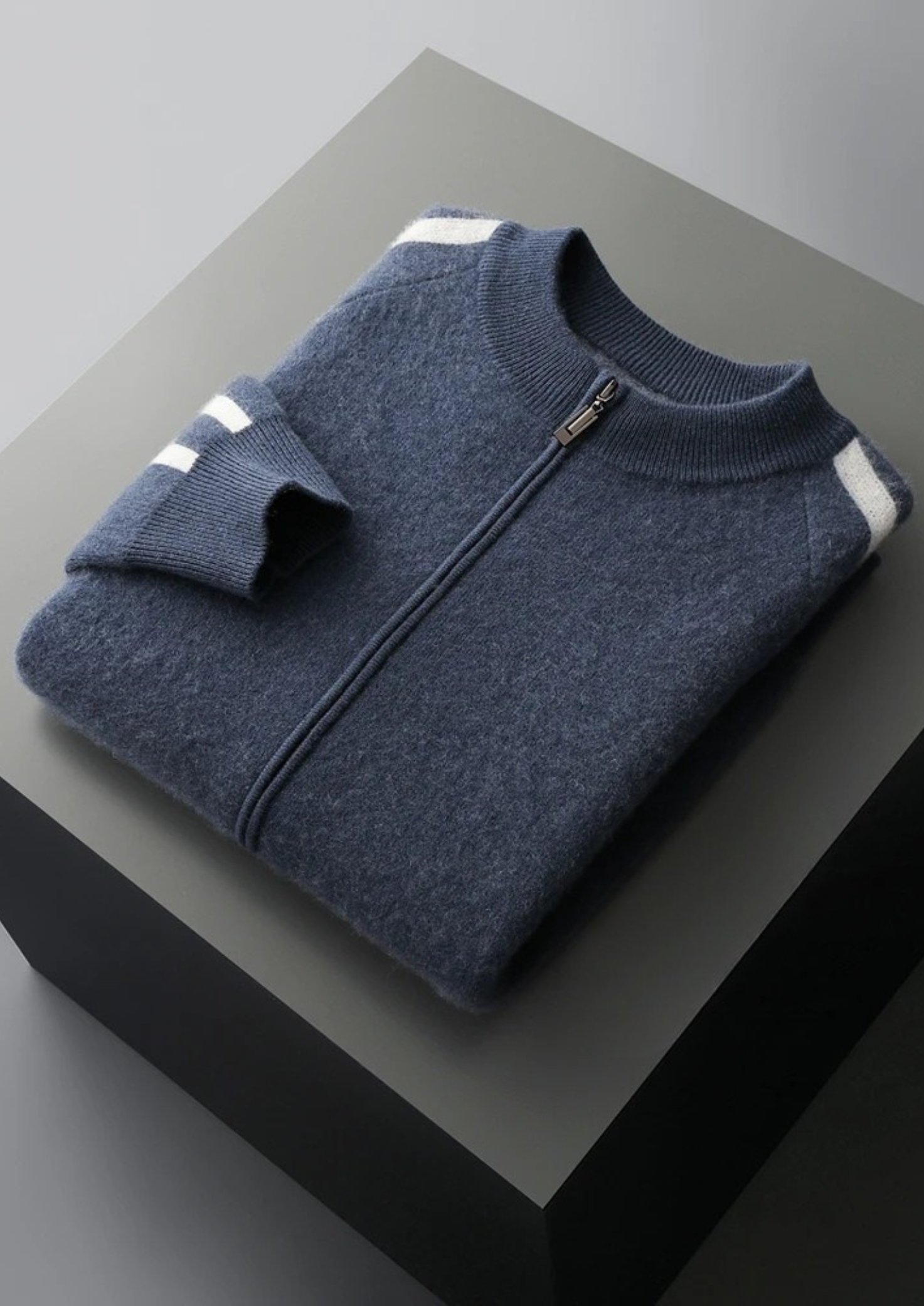 PURE EXTRA-FINE MERINO WOOL STRIPED CARDIGAN