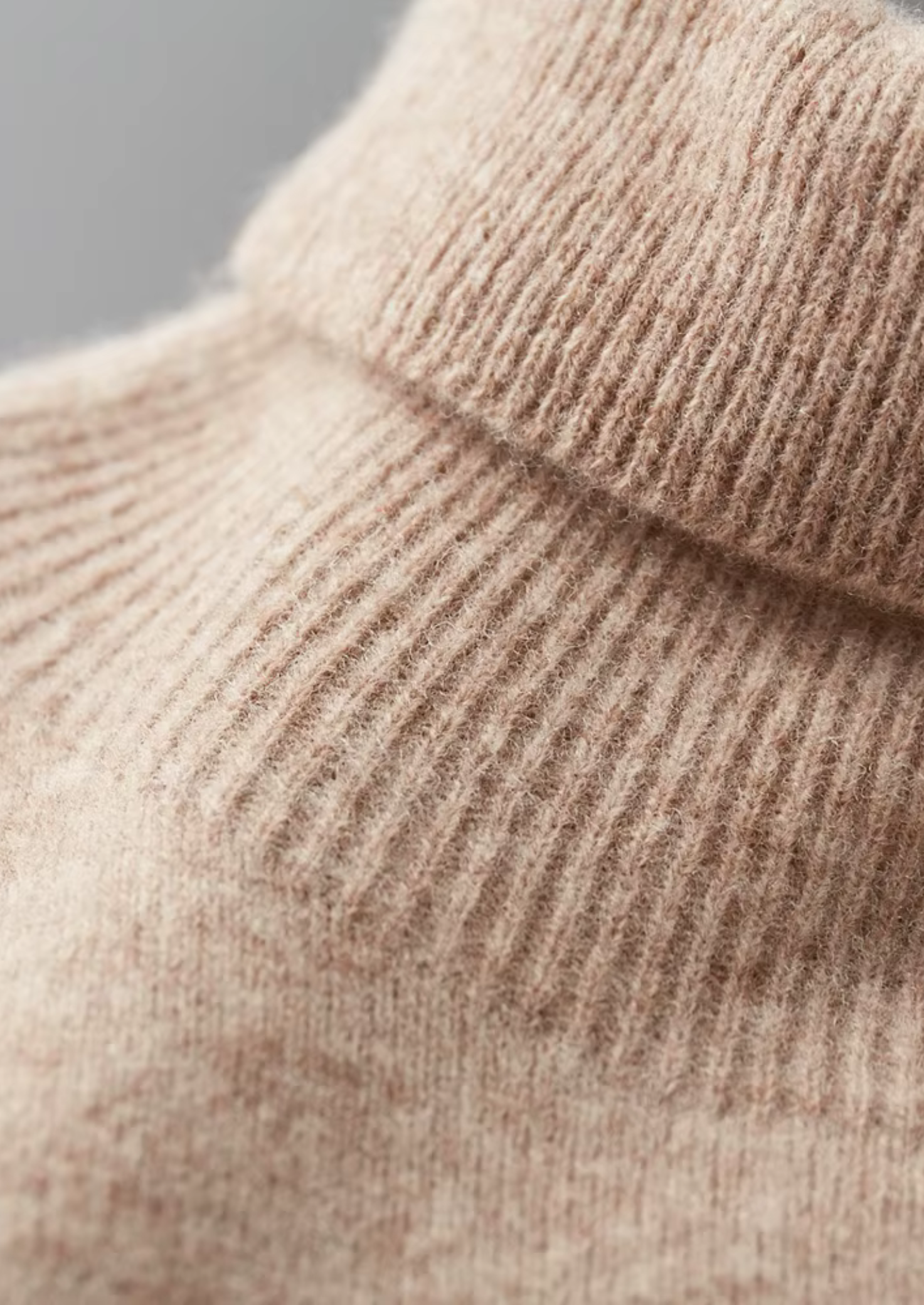 PURE EXTRA-FINE MERINO WOOL CLASSIC ROLLNECK
